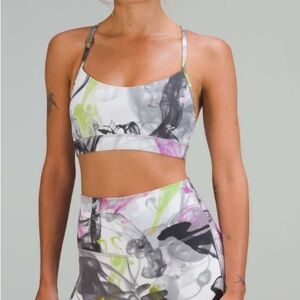 Lululemon Throwback Print Flow Y Bra Nulu Unicorn Print Size 6